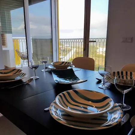 Апартаменты Cozy In Algarve West Coast -